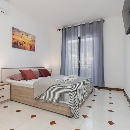 Cukerina Apartment With Whirpool & Sauna ポレッチ エクステリア 写真