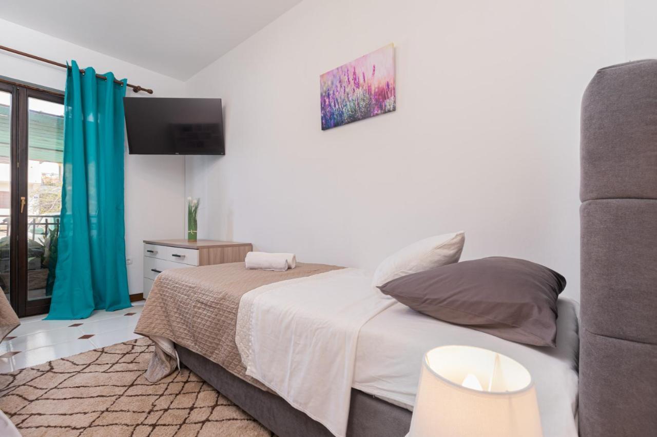 Cukerina Apartment With Whirpool & Sauna ポレッチ エクステリア 写真