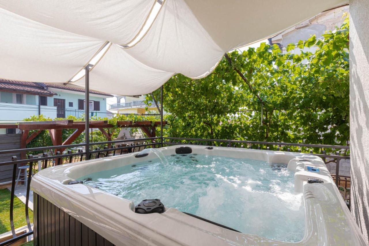 Cukerina Apartment With Whirpool & Sauna ポレッチ エクステリア 写真
