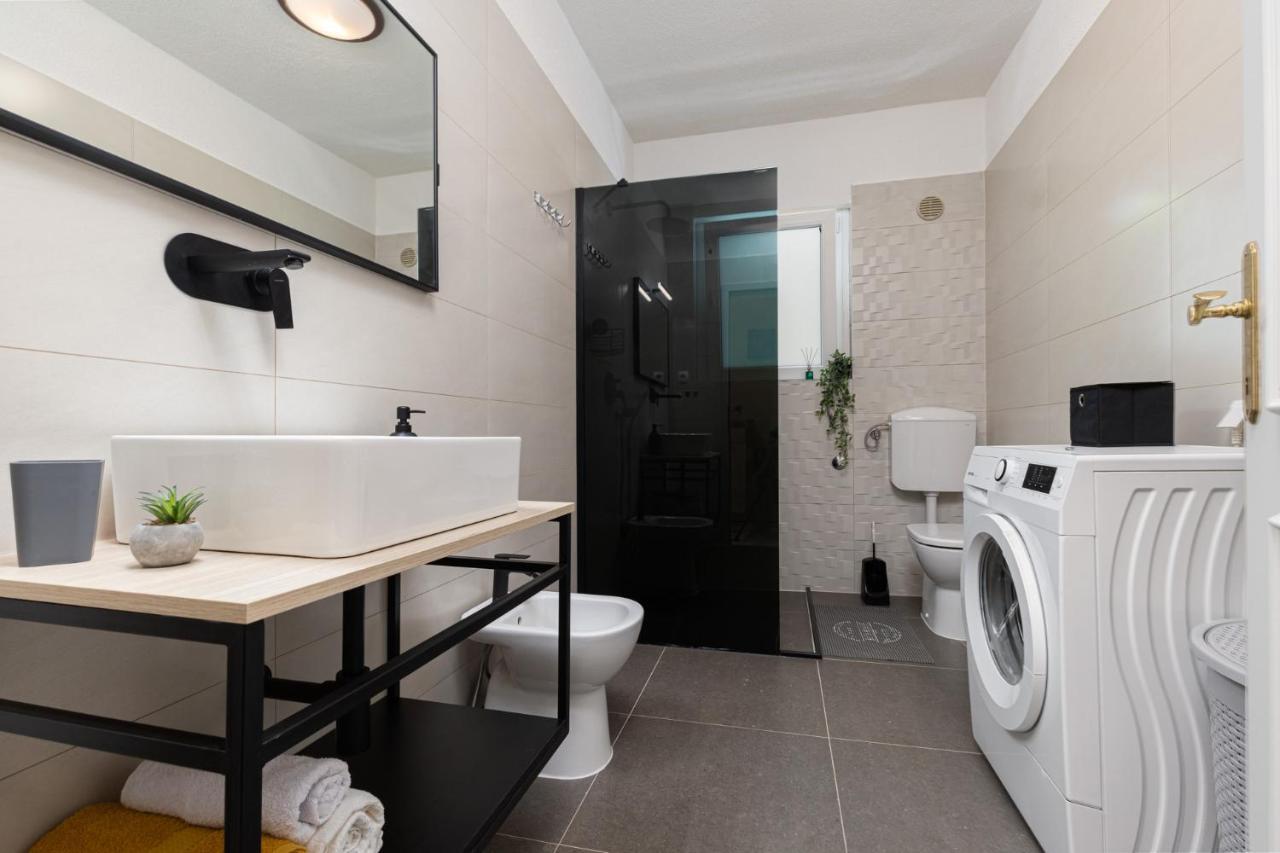 Cukerina Apartment With Whirpool & Sauna ポレッチ エクステリア 写真